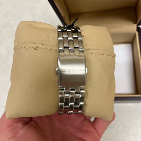 Roots Eco Automatic men’s silver watch ultra rare and new - Picture 2 of 9